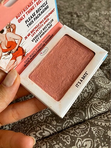 The Balm the balm ita a date allık