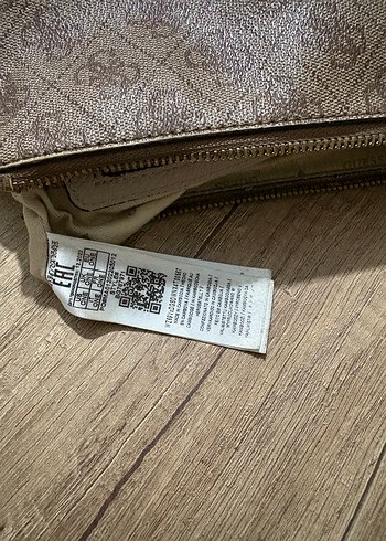 Zincir Detaylı Kahverengi Guess Omuz Çantası - Görsel 6