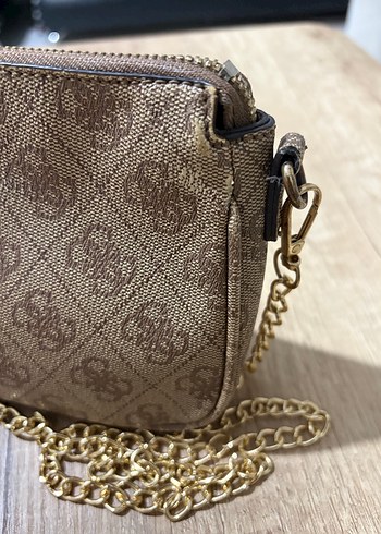 Zincir Detaylı Kahverengi Guess Omuz Çantası - Görsel 2