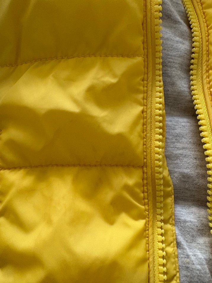 Sarı Kapüşonlu Erkek Çocuk Yeleği - Görsel 4