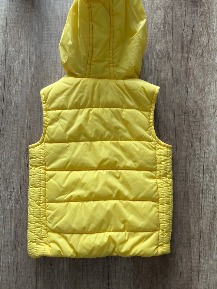 Sarı Kapüşonlu Erkek Çocuk Yeleği - Görsel 2