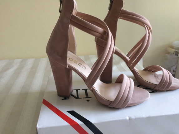 Pembe ayakkabı süet