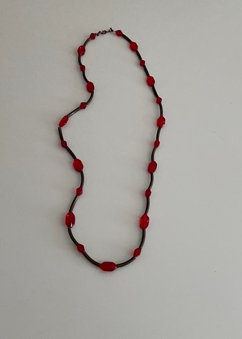 Beden kırmızı Renk Kırmızı Boncuklu Uzun Yılan Desenli Kadın Kolye