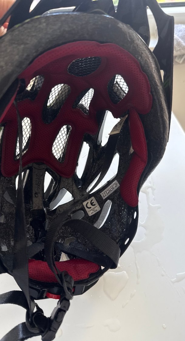 Yeşil Yılan Desenli bisiklet Kaskı - Görsel 3