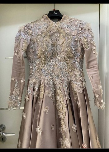 Uzun Kollu İşlemeli Nişan Elbisesi abiye tesettür - Görsel 3