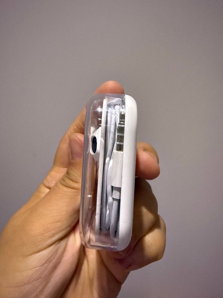 Beyaz Kulak İçi Kulaklık - Görsel 2