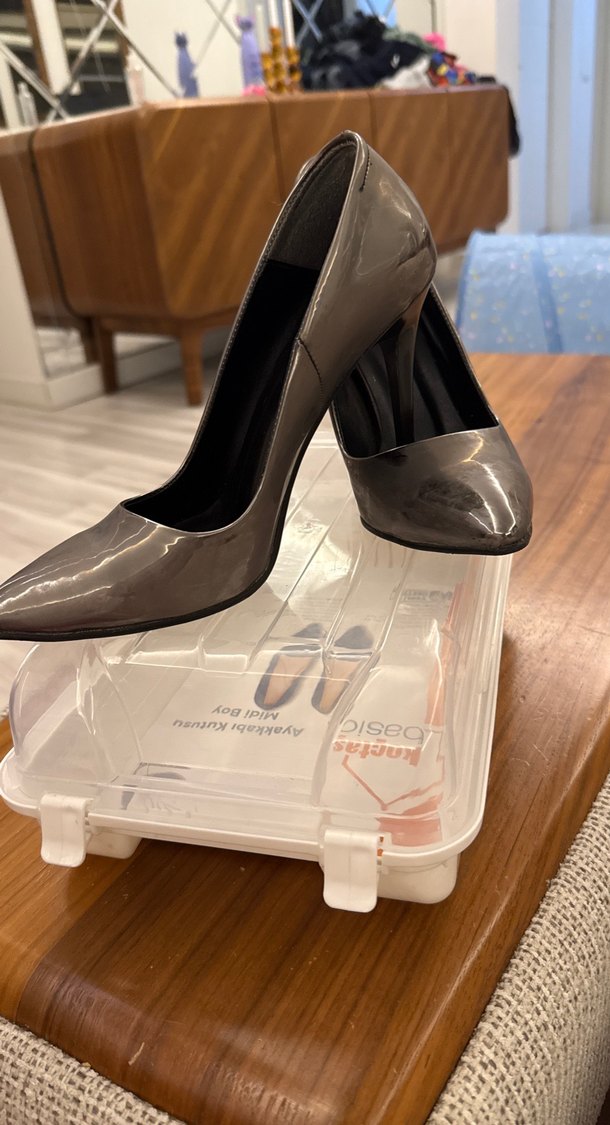 Klasik Parlak Kahverengi Stiletto Topuklu Ayakkabı - Görsel 3