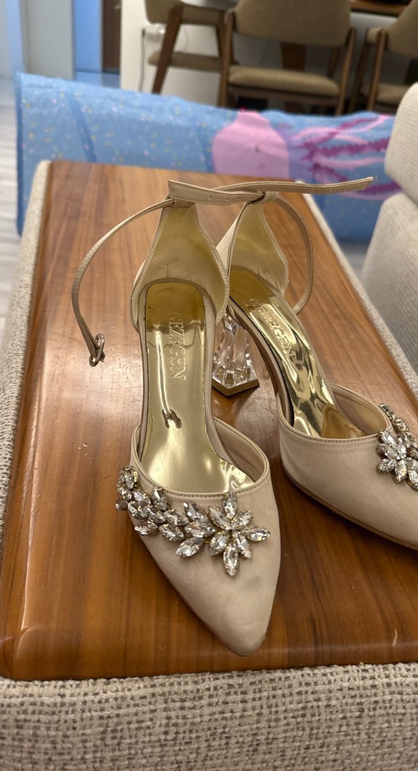 Bej Süet Taşlı Kadın Topuklu Abiye Ayakkabı - Görsel 2