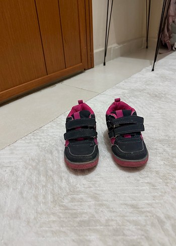 Kız Çocukları İçin Pembe Spor Ayakkabı - Görsel 2