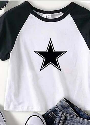 Urban Outfitters Retro Star Reglan Kol Crop