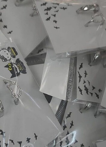 Diğer Hello Kitty Batman 2'li Cift Yuzugu