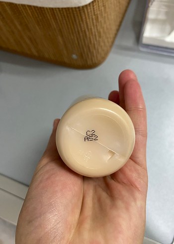 MAC Studio Yüz ve Vücut Fondöten 120 ml - Görsel 2