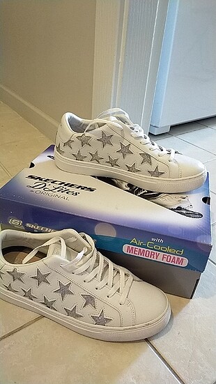 Sketchers street modeli