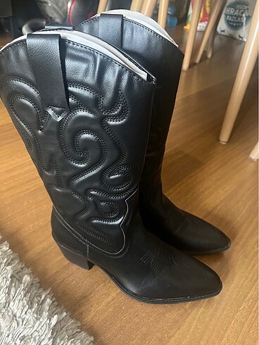 Zara cowboy çizme