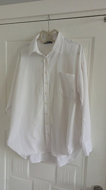 Zara Beyaz oversize uzun gömlek 