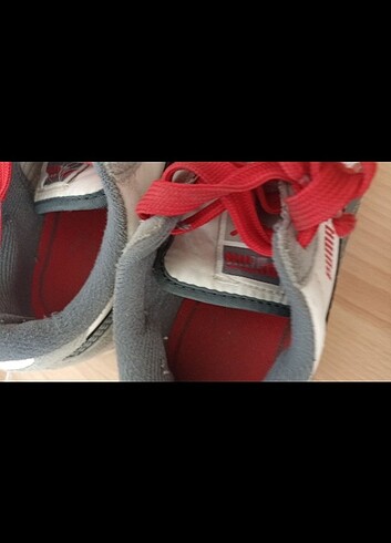 30 Beden kırmızı Renk Puma spor ayakkabi
