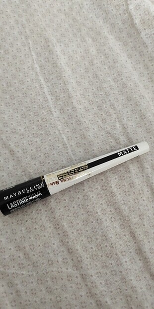 Maybelline lasting drama eyeliner