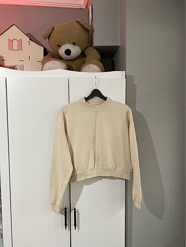 Crop sweatshirt