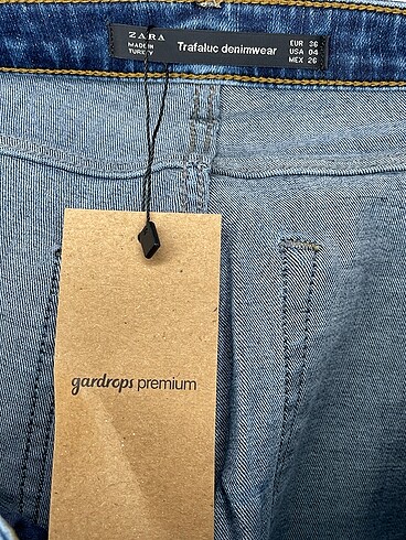 36 Beden mavi Renk Zara Skinny %70 İndirimli.