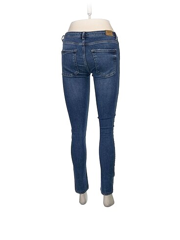 36 Beden Zara Skinny %70 İndirimli.