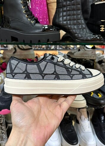 37 Beden gri Renk Valentino Garavani Sneaker 