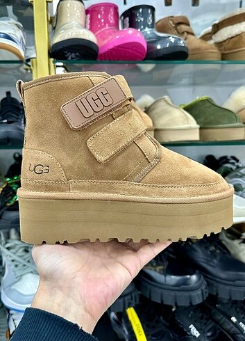 UGG Neumel Platform Bot Taba