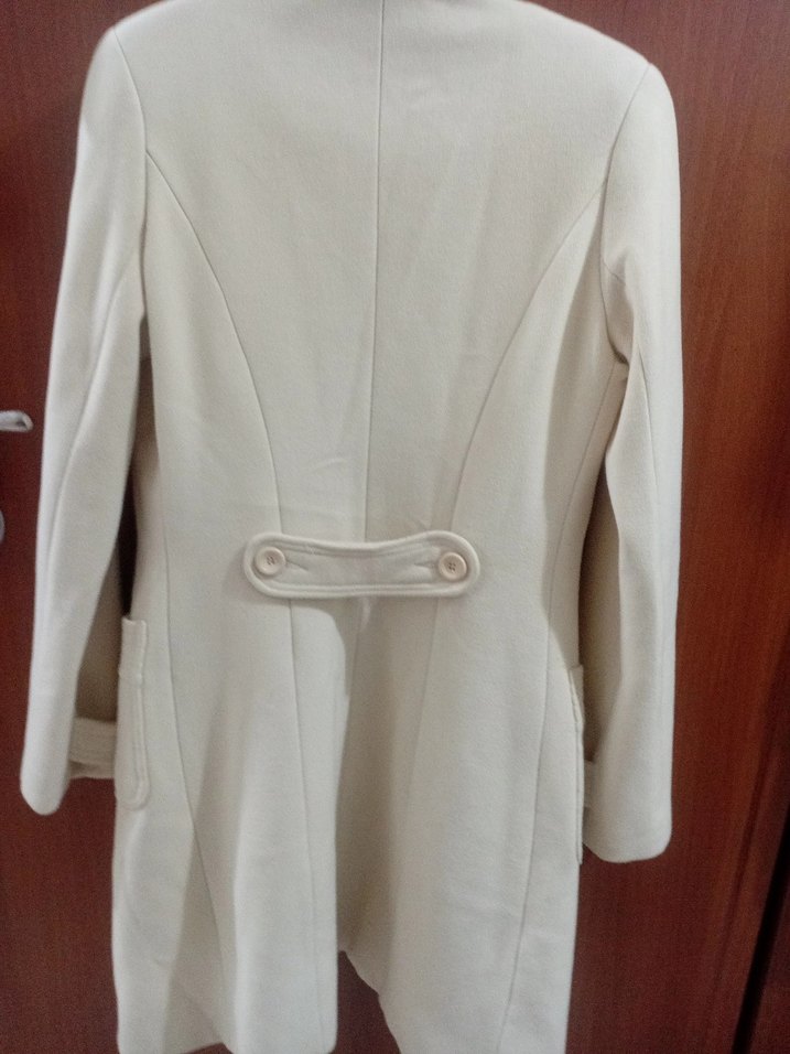 Düğmeli Beyaz Midi Kadın Kaban - Görsel 5