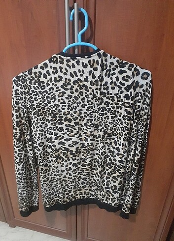 Diğer leopar bluz