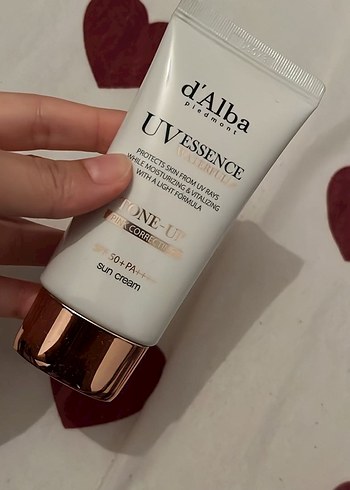 d'Alba UVessence SPF 50+ Güneş Kremi