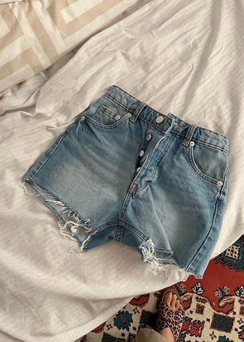 Düğmeli Mavi Mini Denim Şort