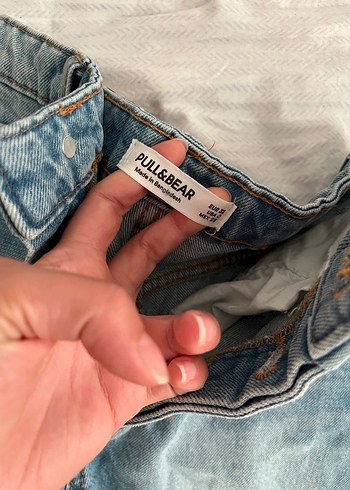Pull and Bear Düğmeli Mavi Mini Denim Şort