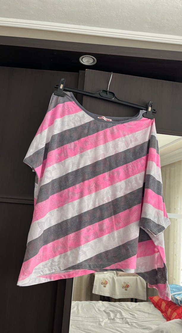 Pembe Gri Çizgili Bluz - Görsel 5