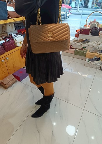 Beden ten rengi Renk Tory Burch çanta