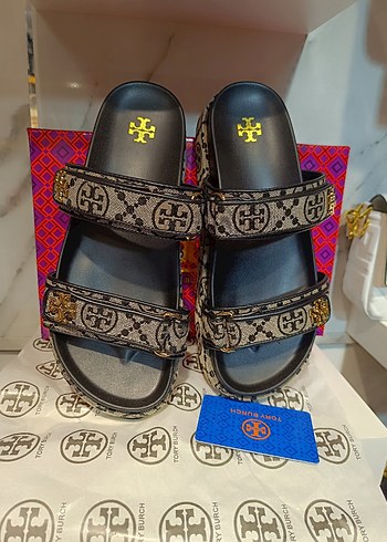 Tokalı, desenli kadın dolgu topuk terlik Tory burch