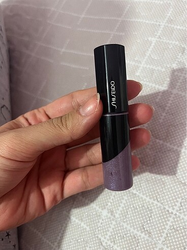 Shiseido gloss