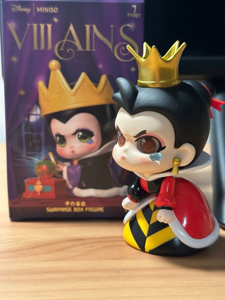 Miniso VIII AINS/ VILLIANS Blindbox Evil Queen - Görsel 5