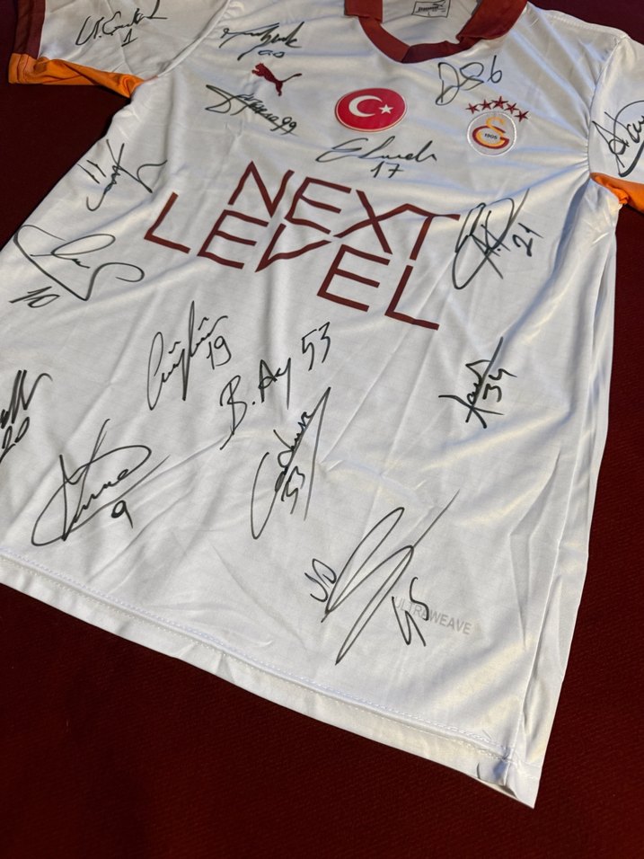 Beyaz Galatasaray İmzalı Forması Türkiye Milli Futbol Takım Kupa - Görsel 5