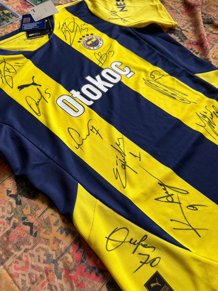 Orjinal Fenerbahçe İmzalı Kadın Forması Türkiye Takım Milli kapı - Görsel 3