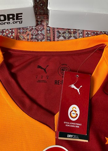 Galatasaray İmzalı Kırmızı Sarı Forması Şampiyonlar Ligi Patchli - Görsel 4
