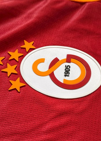 Orjinal Galatasaray İmzalı Kırmızı-Sarı Kısa Kollu Forması Türk - Görsel 2