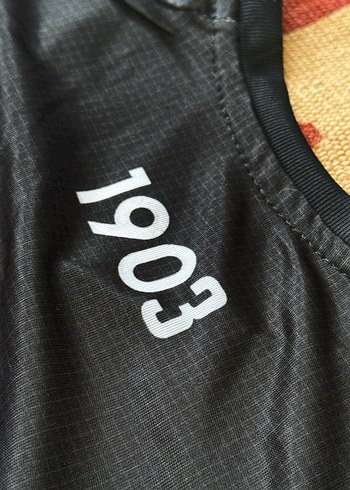 l Beden siyah Renk Beşiktaş Siyah Beyaz Çizgili İmzalı Forma
