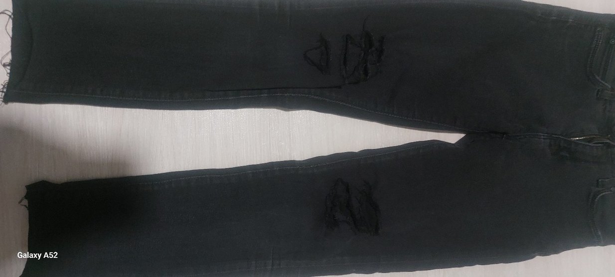 Yırtık Detaylı Siyah Kadın Midi Denim Pantolon - Görsel 2