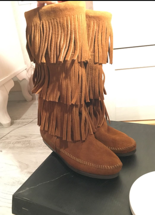 Minnetonka taba rengi süet 3 kat püsküllü yeni çizme