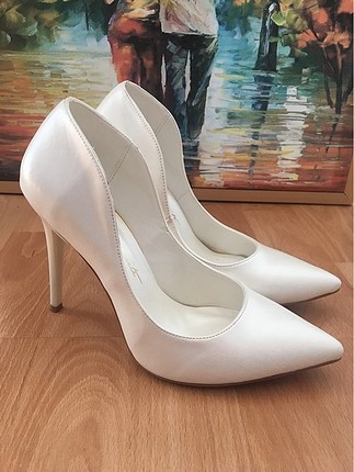İnci beyazı Stiletto