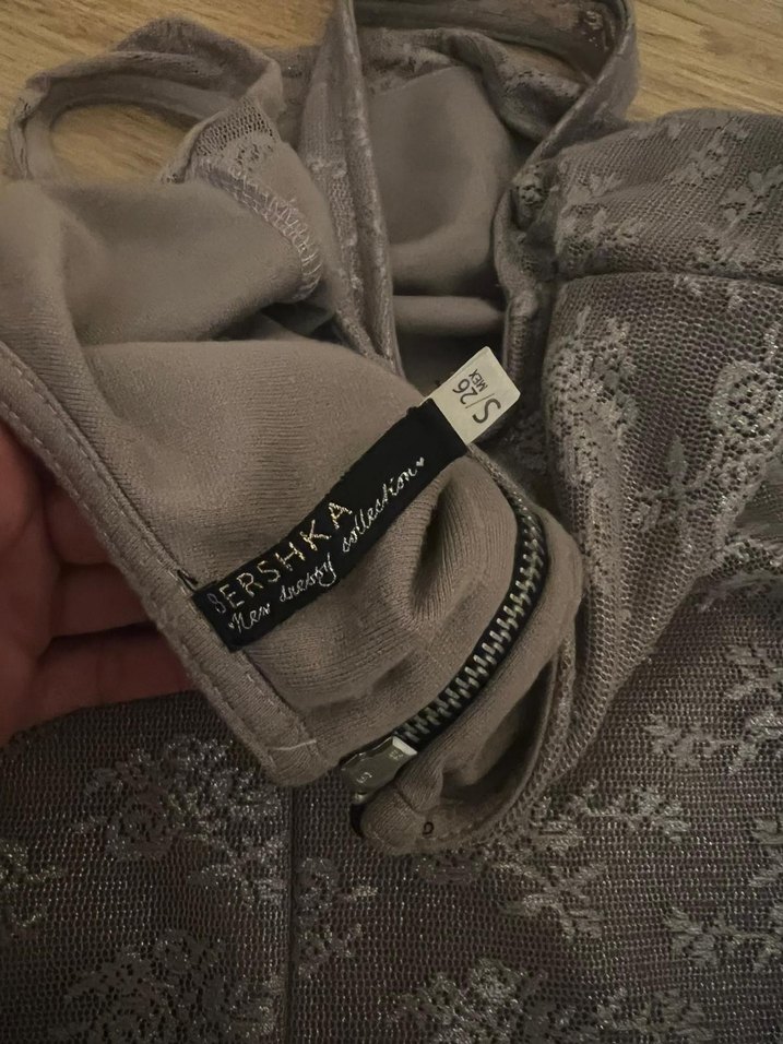 BERSHKA DANTEL VİZON ELBİSE - Görsel 3