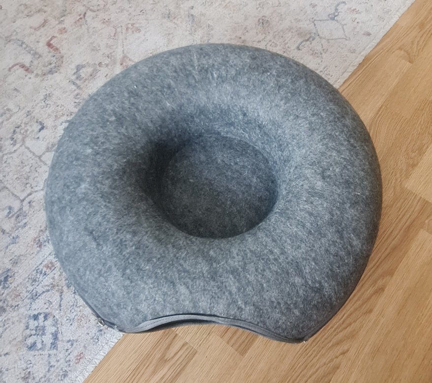 SERT KEÇE FERMUARLI DONUT KEDİ TÜNELİ - Görsel 2