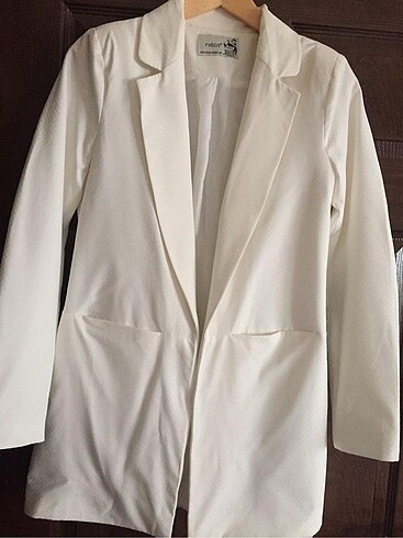 Beyaz blazer ceket