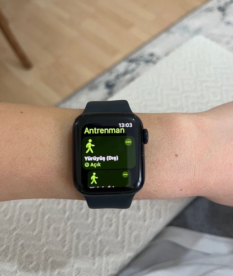 Apple Watch Se 40 mm akıllı saat - Görsel 3