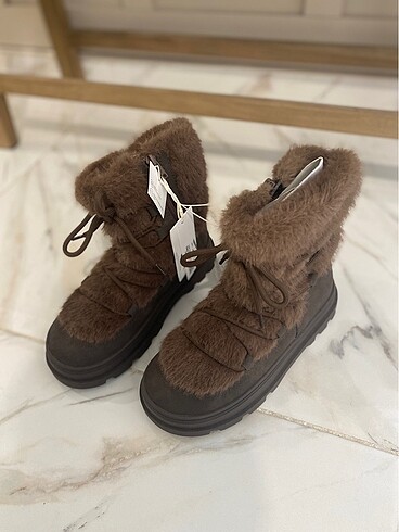 Zara Çocuk bot