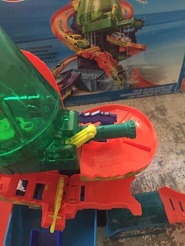 Hot Wheels Hot wheels su parkuru